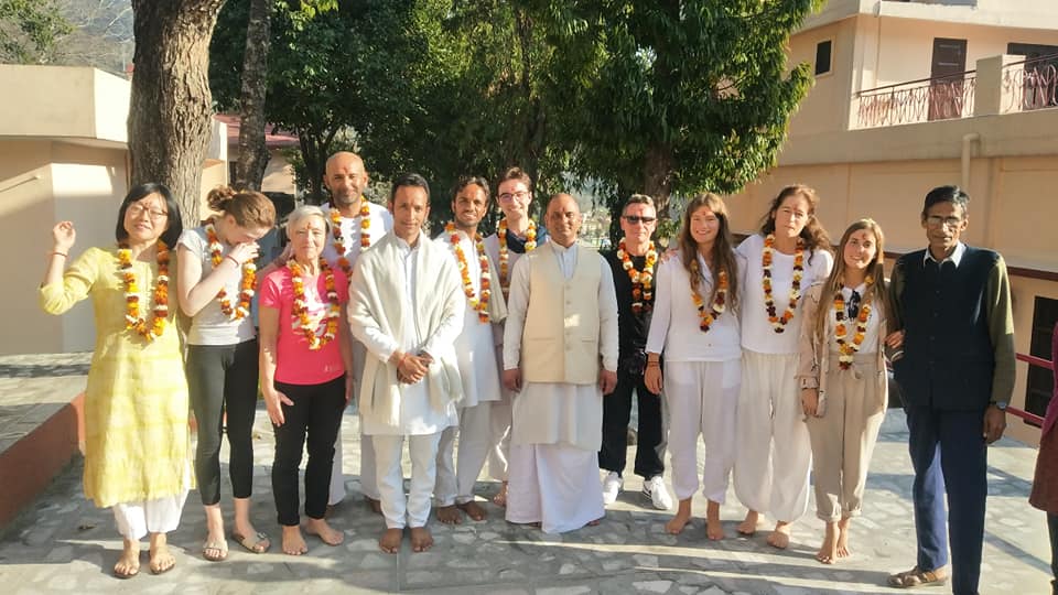 best yoga course rishikesh
