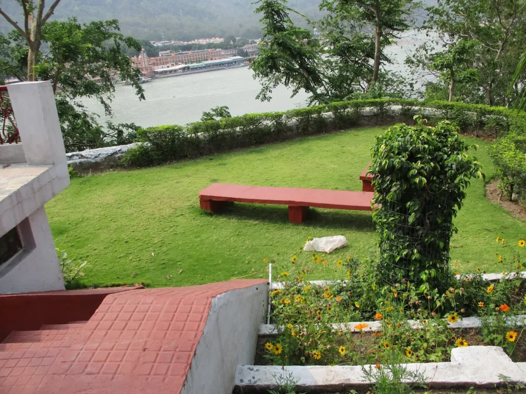 peace yoga asharam in india